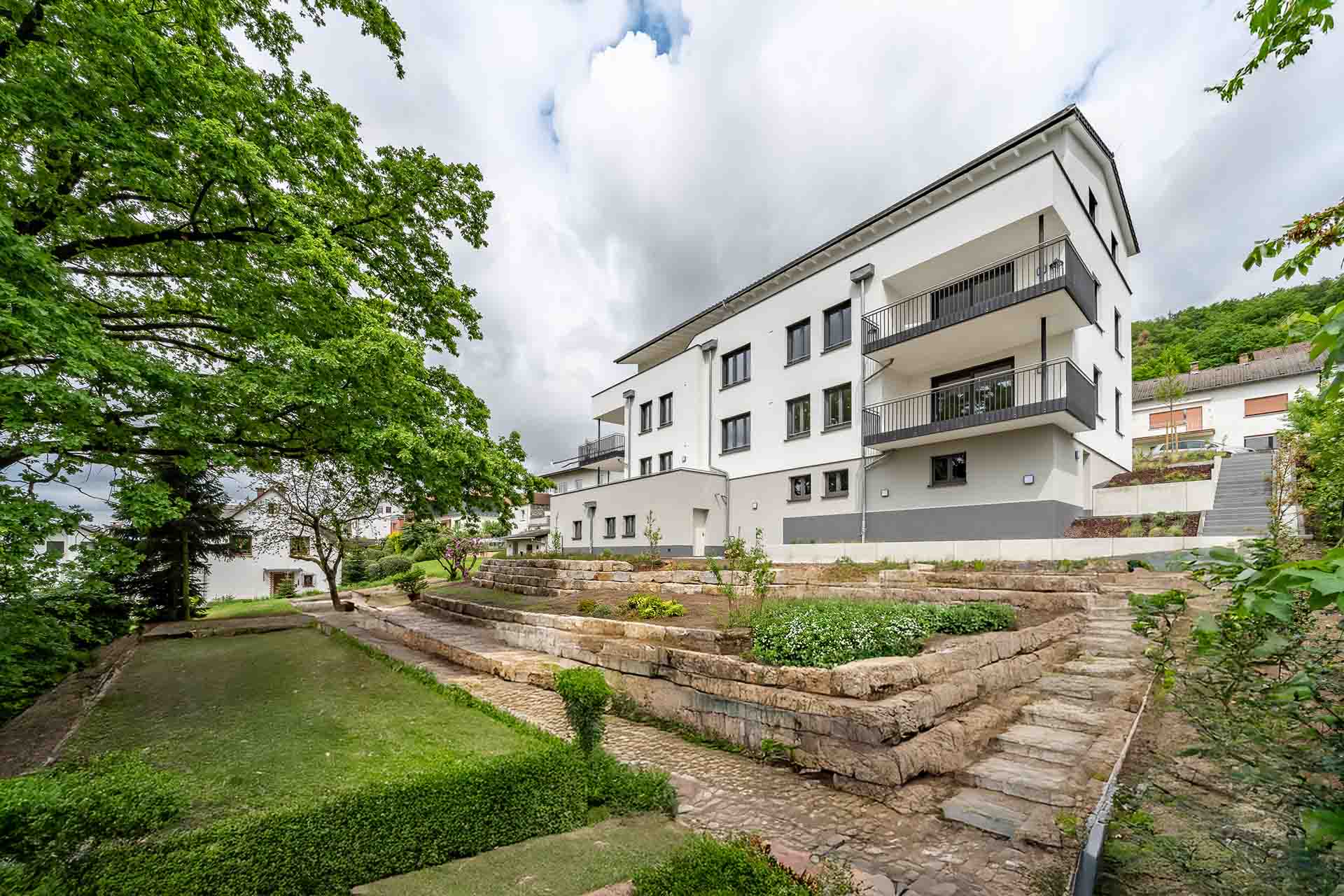 NIBE Luft/Wasser-Wärmepumpen am Mehrfamilienhaus in Gelnhausen-Roth