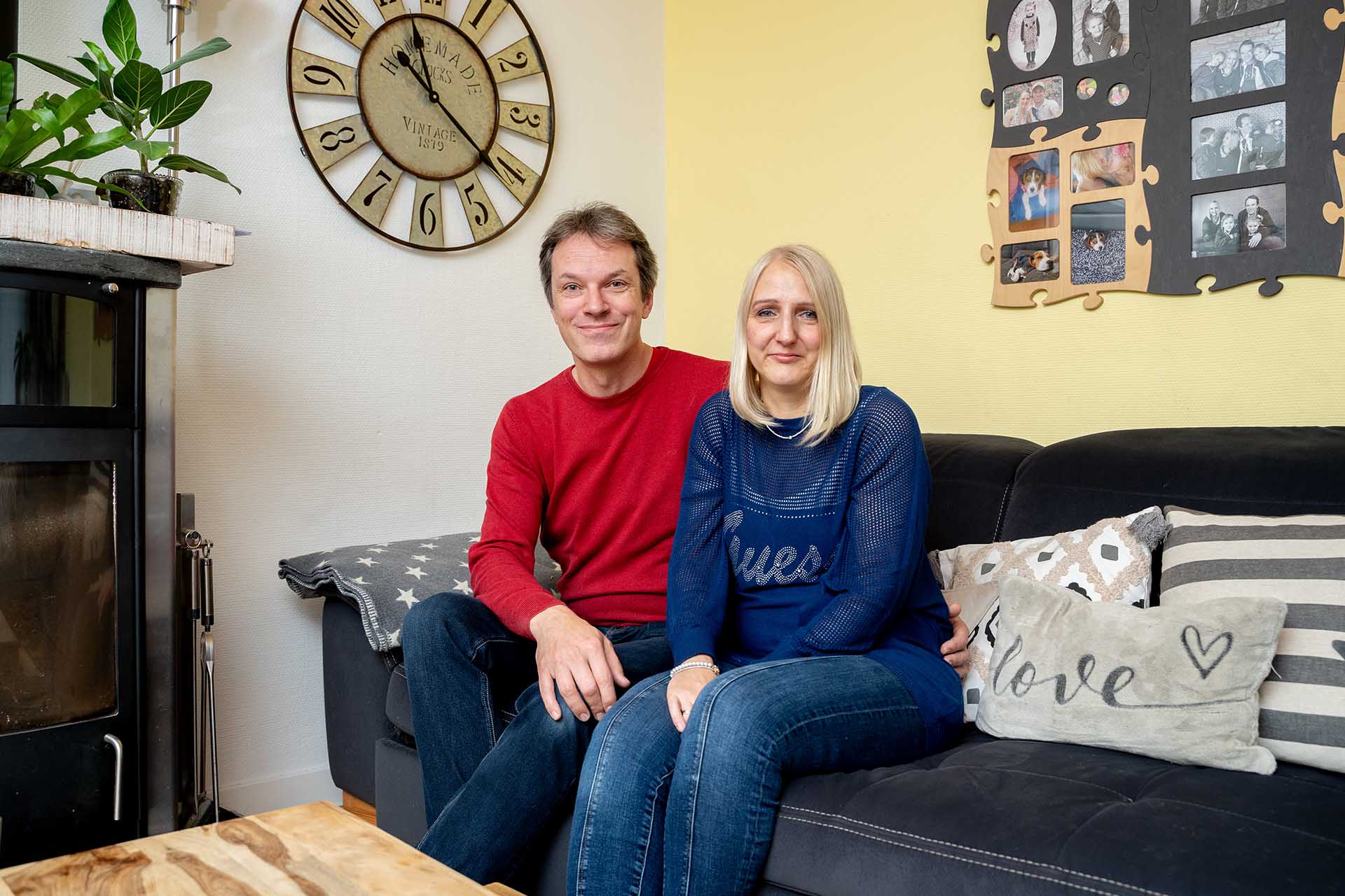 Ehepaar Struckmann im Wohnzimmer