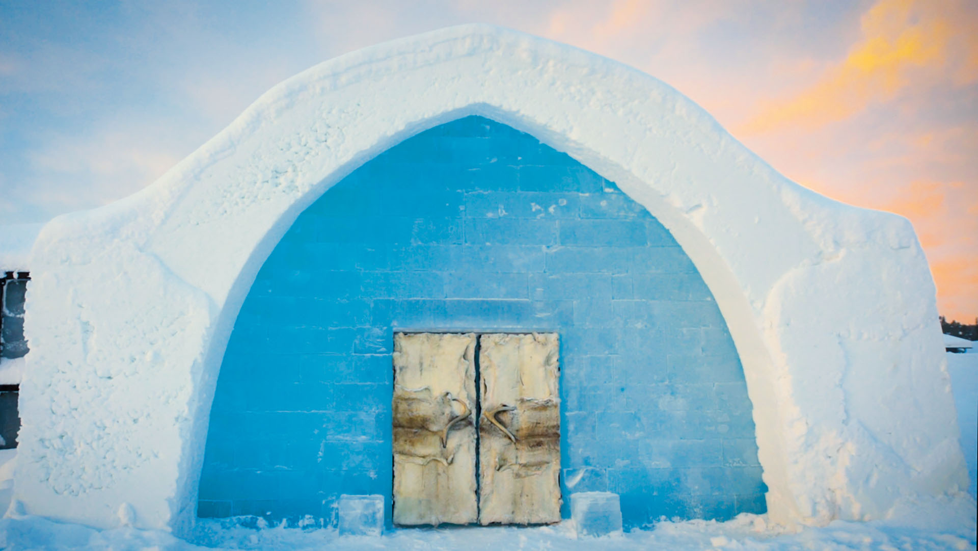 Eingang des Icehotel 365