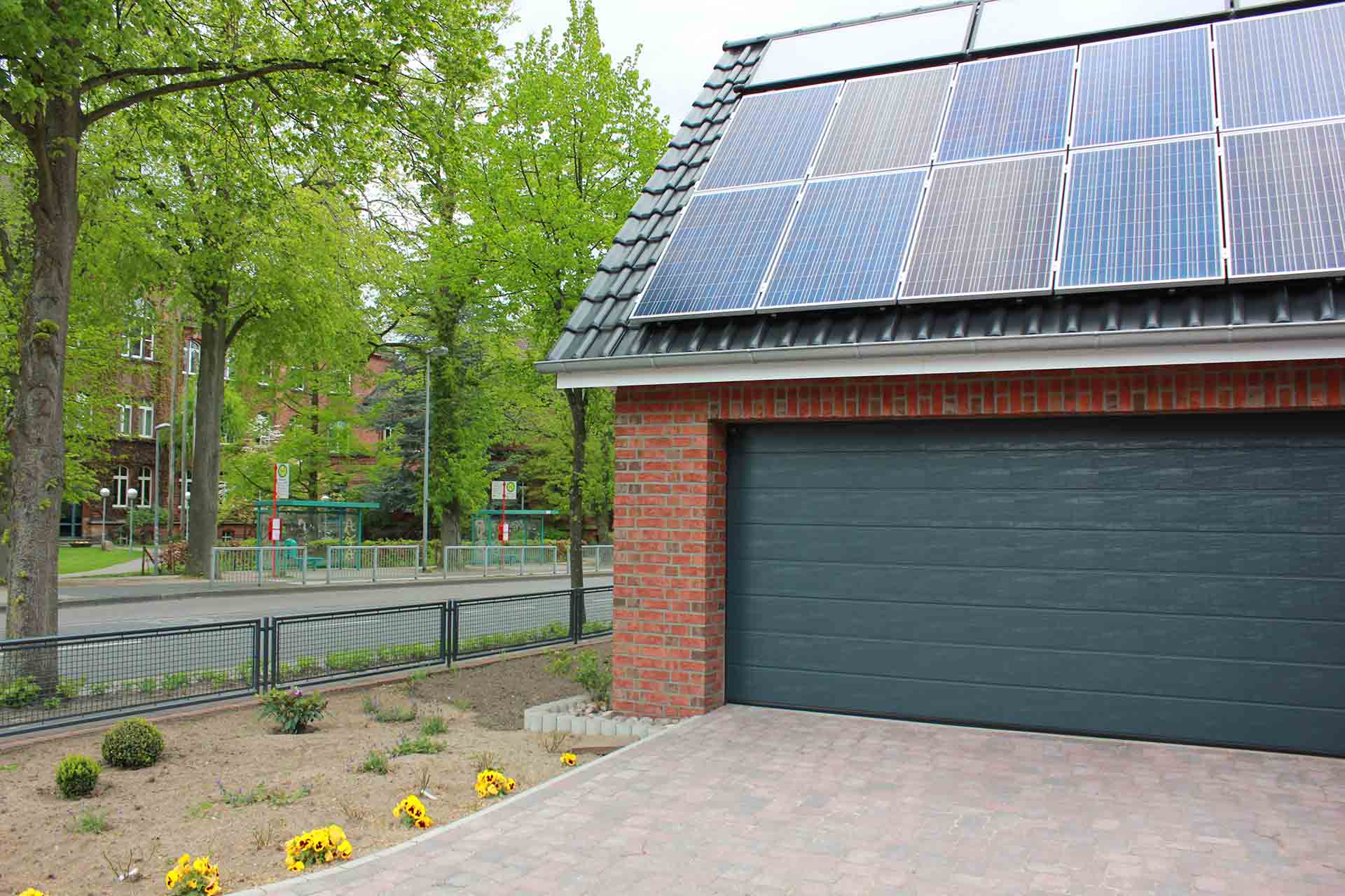 Photovoltaik-Anlage auf dem Dach von Saager