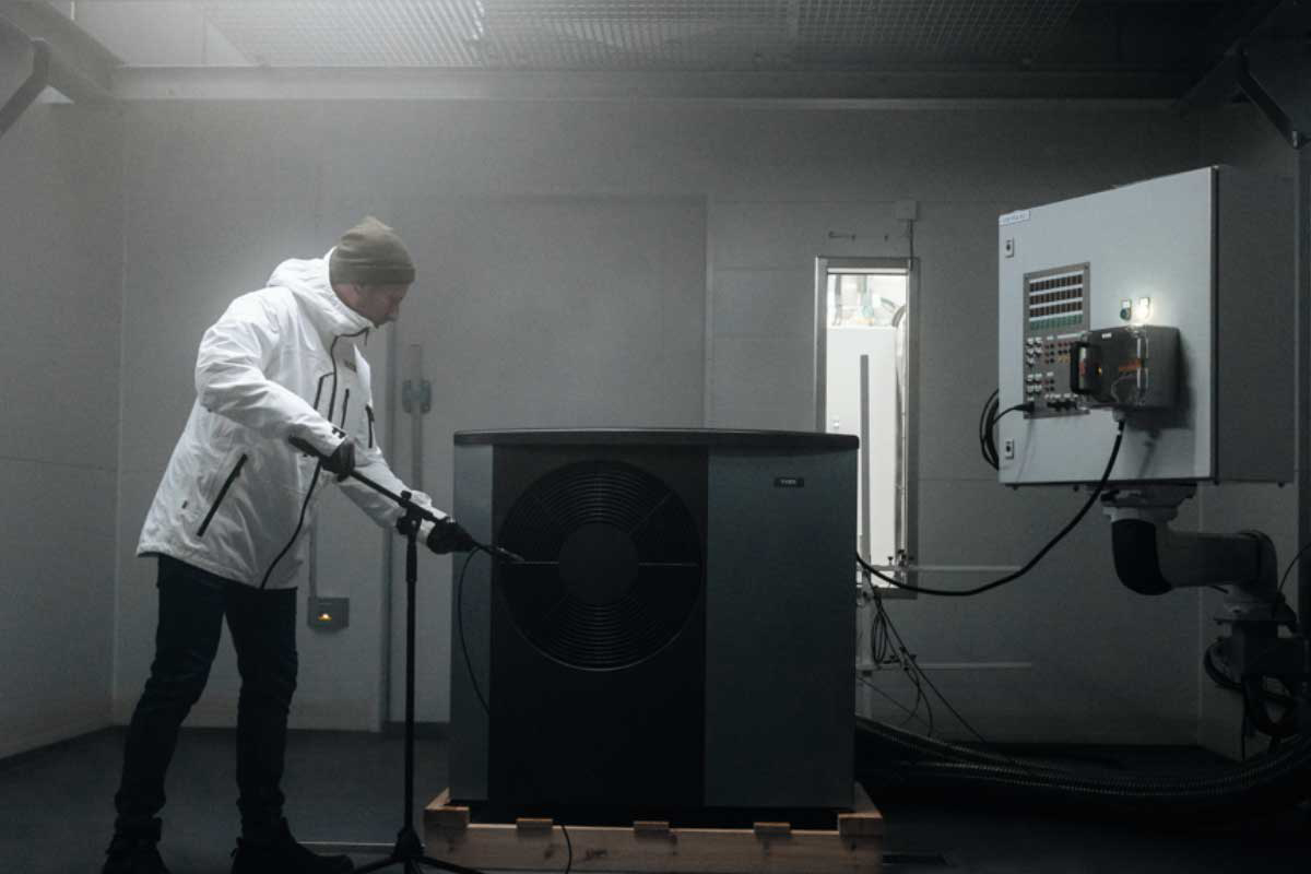 Schallkammer Test bei NIBE