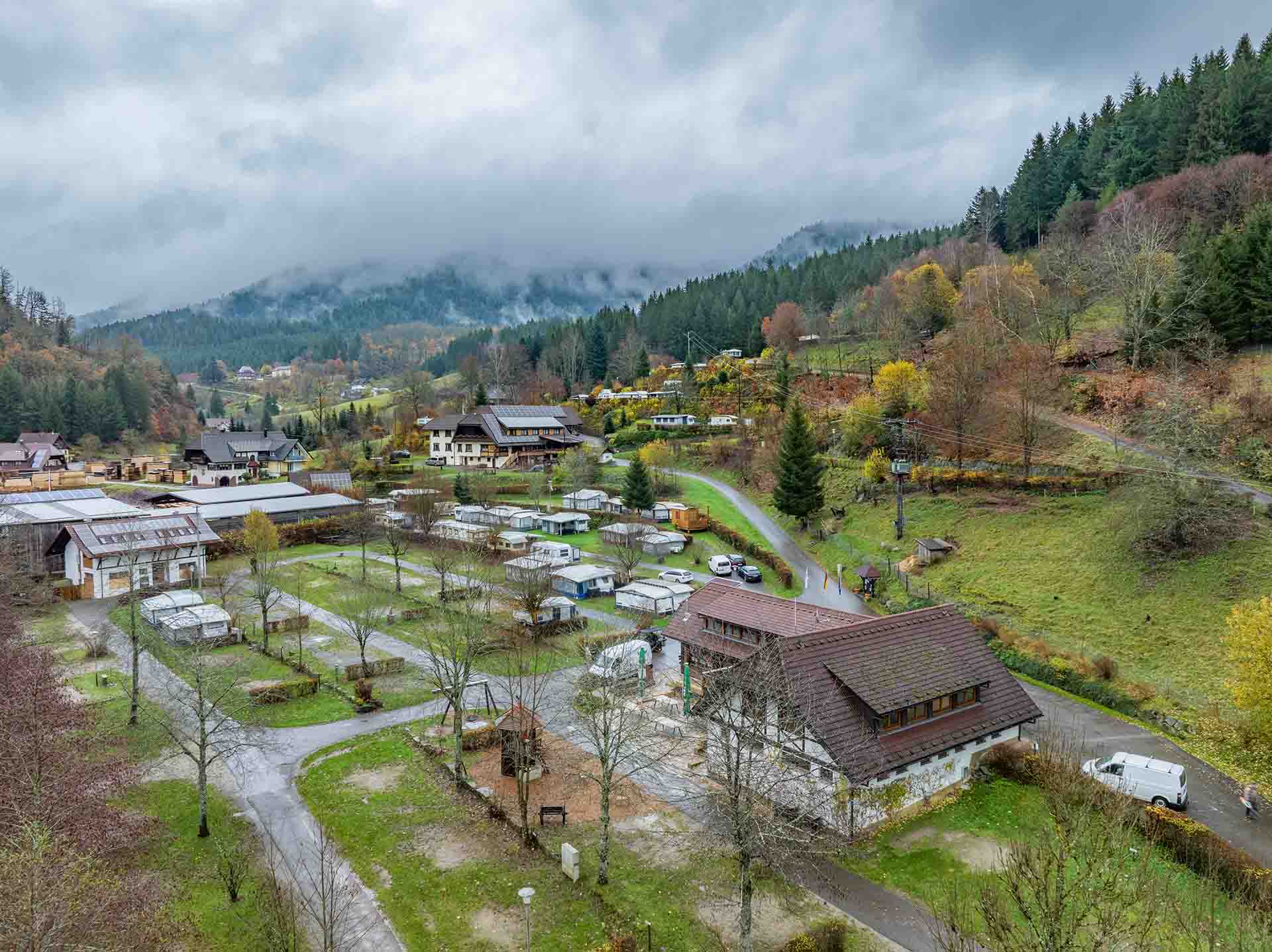 Luftbild Schwarzwald-Camping Alisehof