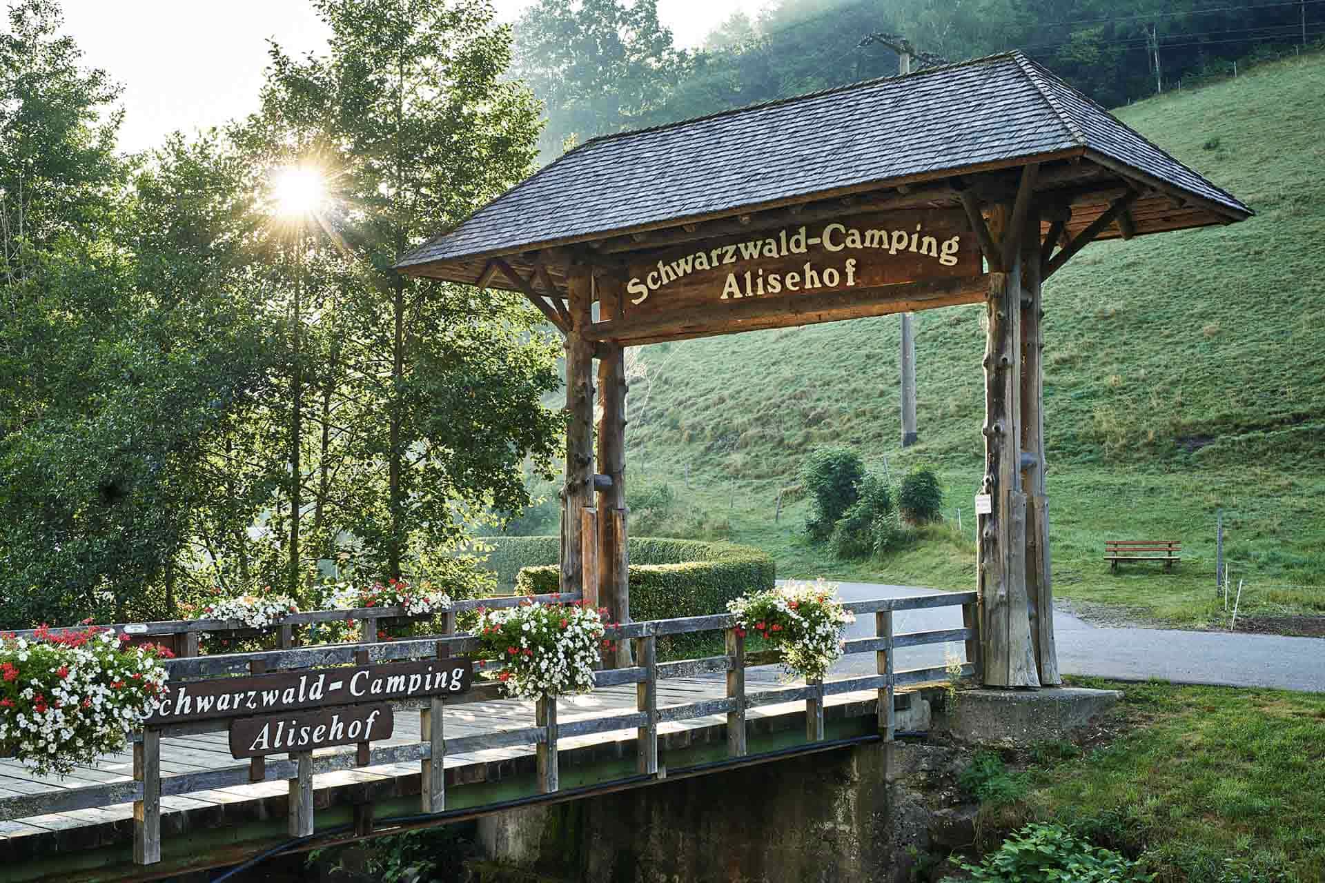 Einfahrt Schwarzwald-Camping Alisehof