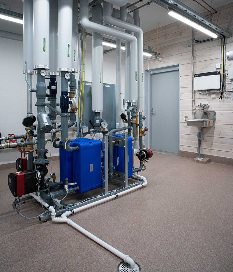 NIBE airHEAT hybridilämmityksen lämmönjakokeskus Kemissä