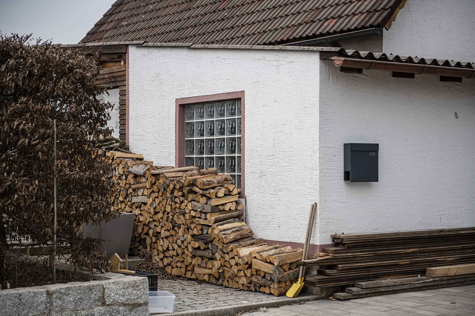 Holz für den Kaminofen von Familie Elsinger
