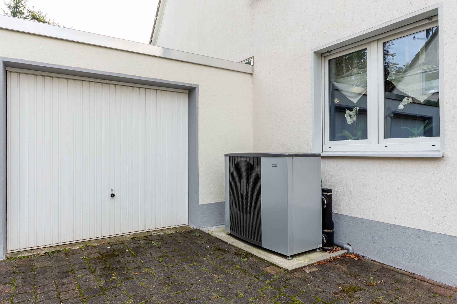 Luft/Wasser-Wärmepumpe NIBE S2125 Referenz in Schwerte