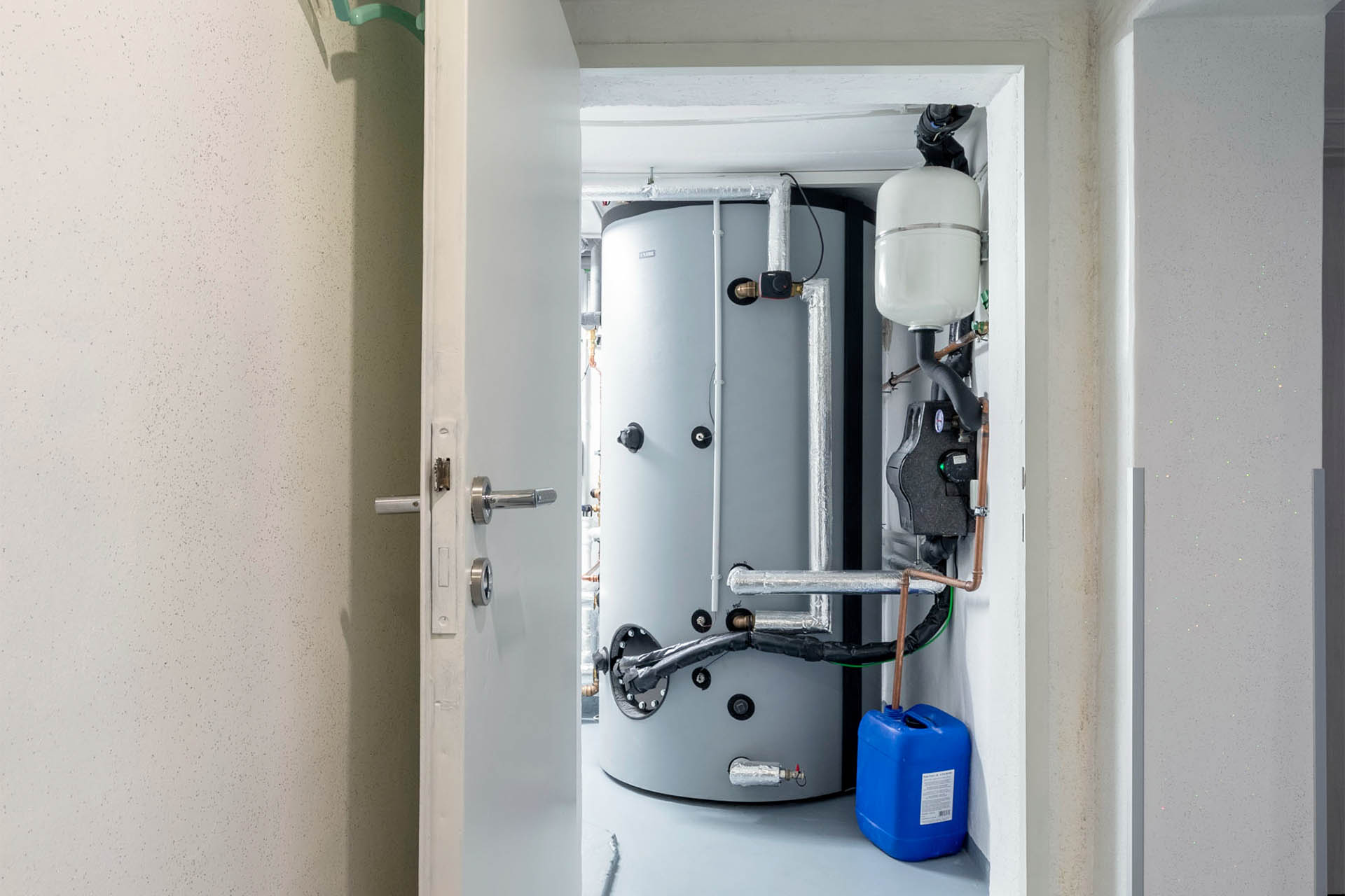 Enger Zugang zum Heizungskeller