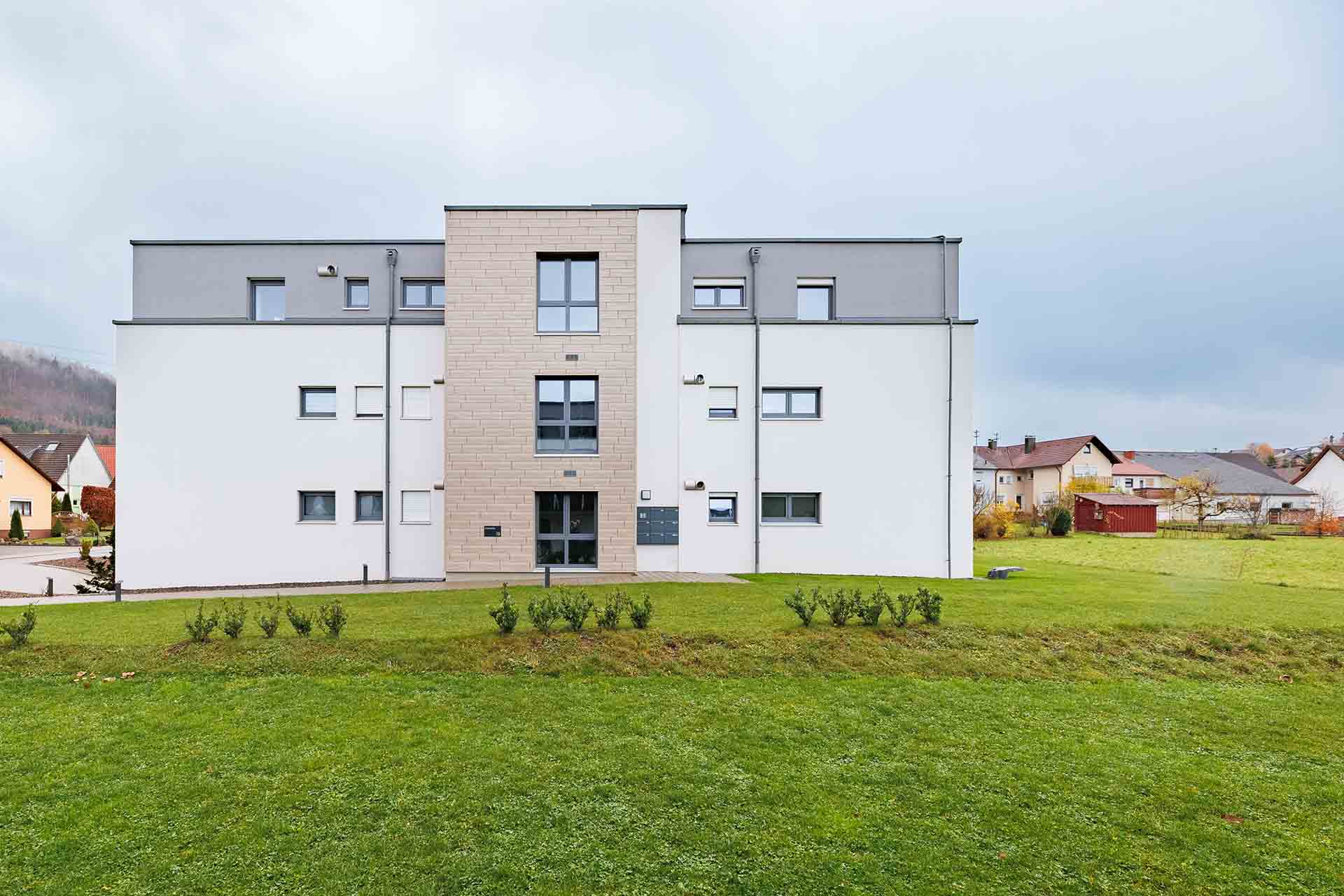 Nordseite vom Mehrfamilienhaus in Seitingen-Oberflacht