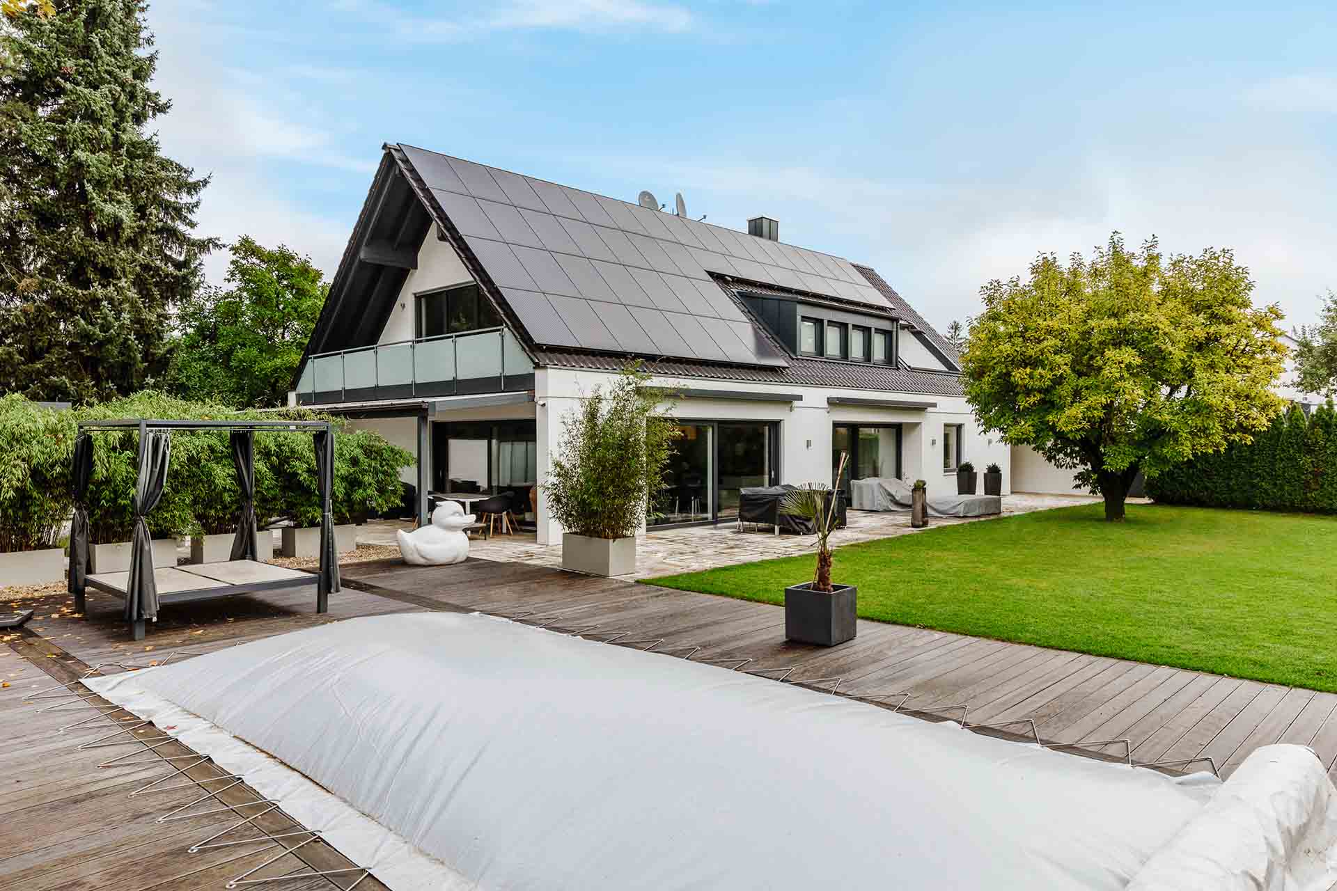 Neubau mit Wärmepumpe und Photovoltaik